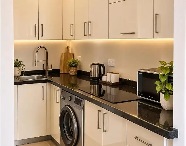 Lily Land Mirage Bay & Aqua Park Apartment *